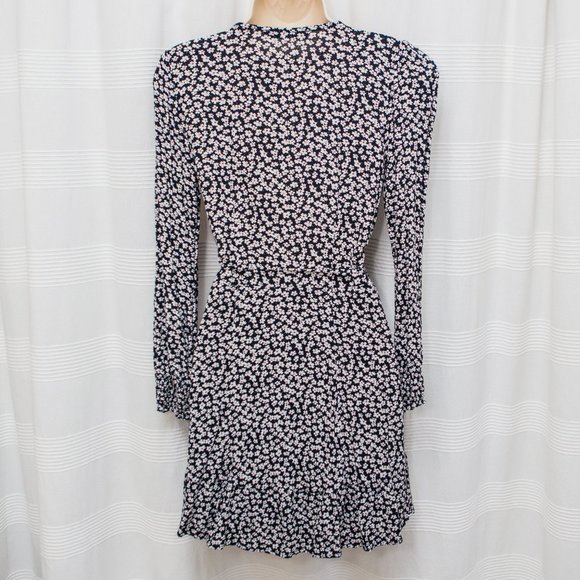 Abercrombie & Fitch Ditsy Floral Linen Real Wrap Dress - Picture 5 of 12